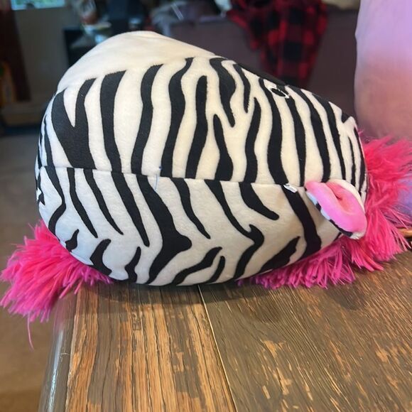 tracy the zebra squishmellow 8’ - Picture 4 of 5